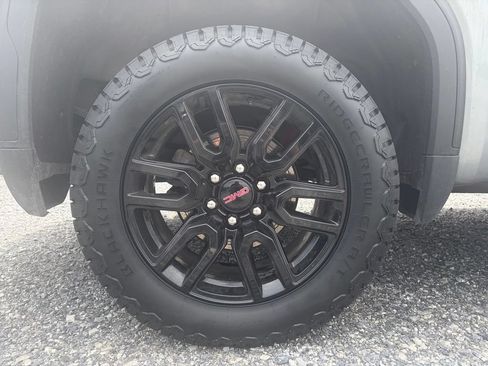 Used 2024 GMC Sierra 1500 Elevation w/ Elevation Premium Package AWD/4WD image 11