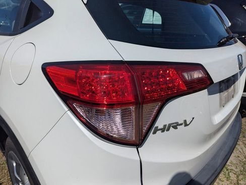 Used 2018 Honda HR-V LX image 6