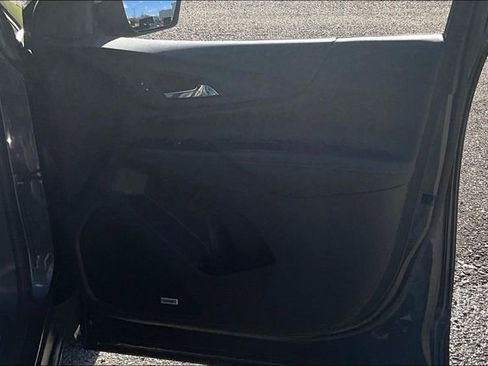 Used 2022 Chevrolet Equinox Premier image 24