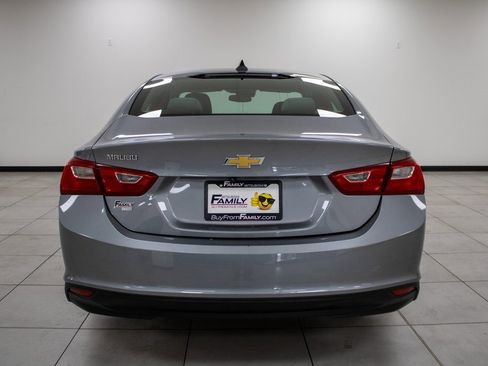 Used 2023 Chevrolet Malibu LS image 2