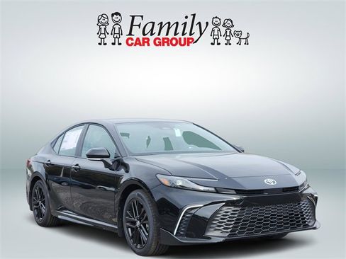 New 2026 Toyota Camry SE image 2