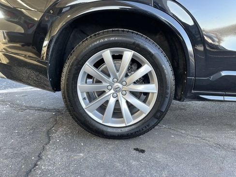 Used 2016 Volvo XC90 T6 Momentum w/ Momentum Plus Package image 36