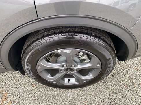 Used 2025 Ford Escape ST-Line image 25