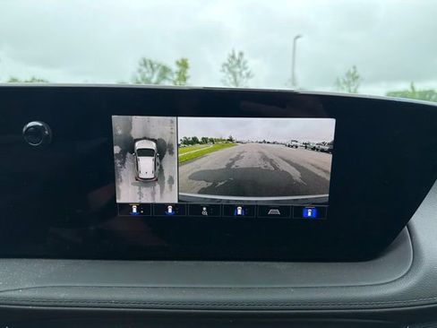 Used 2025 Buick Encore GX Preferred w/ Advanced Technology Package FWD image 28