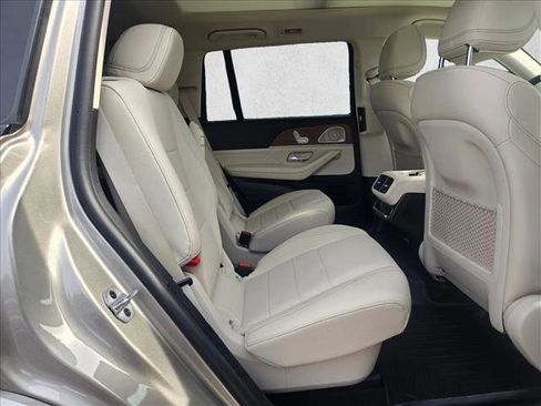 Used 2023 Mercedes-Benz GLS 450 4MATIC image 19