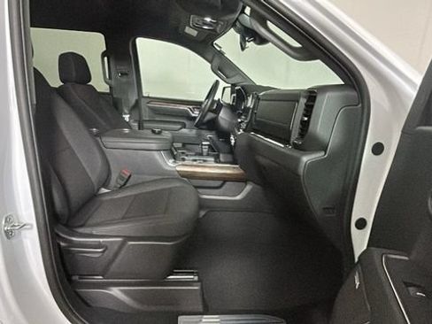 Used 2025 GMC Sierra 1500 Elevation w/ Preferred Package AWD/4WD image 31