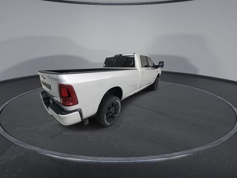 New 2026 RAM 2500 Laramie AWD/4WD image 8