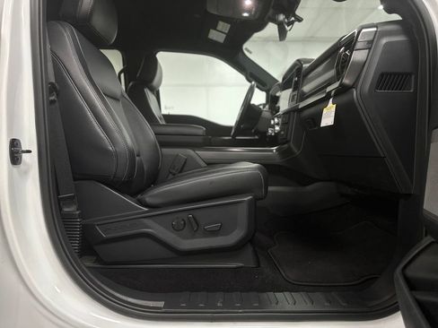 Certified 2025 Ford F150 Lariat AWD/4WD image 24