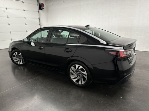 Used 2023 Subaru Legacy Limited AWD/4WD image 5