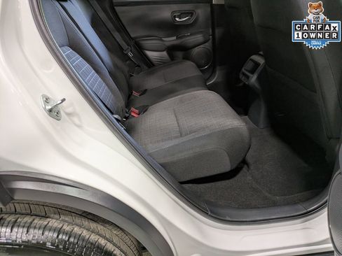 Certified 2025 Honda HR-V LX image 26
