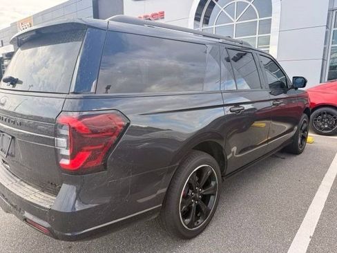 Used 2023 Ford Expedition Max Limited AWD/4WD image 4