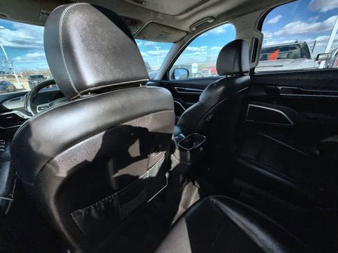 Used 2023 Kia Telluride S w/ S Sunroof Package image 12