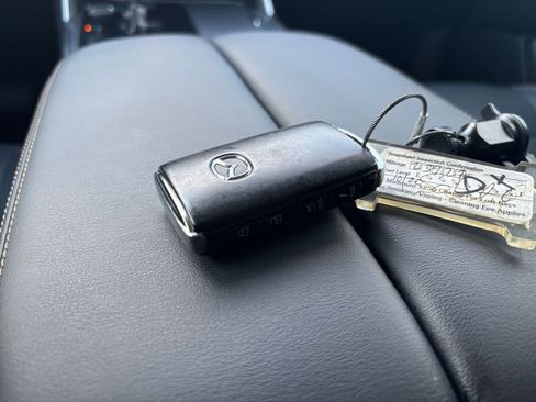 Used 2025 MAZDA CX-90 3.3 Turbo w/ Preferred Package image 22