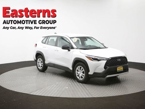 Used 2024 Toyota Corolla Cross L AWD/4WD image 48