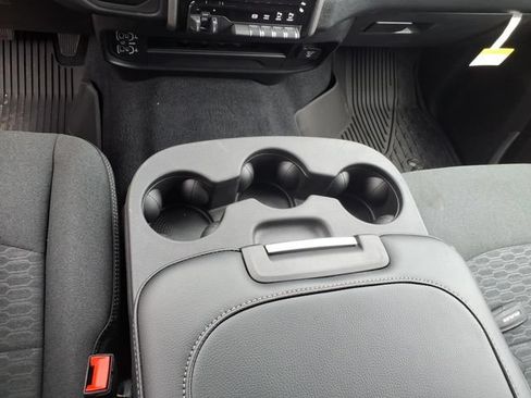 New 2026 RAM 2500 Tradesman AWD/4WD image 16