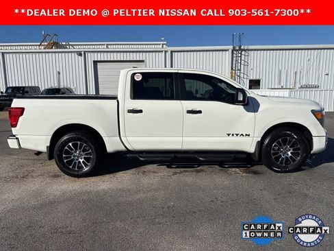 Certified 2024 Nissan Titan SV w/ SV Convenience Package image 2