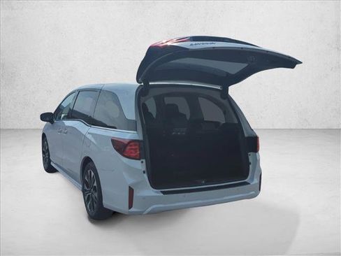 New 2026 Honda Odyssey Elite image 9
