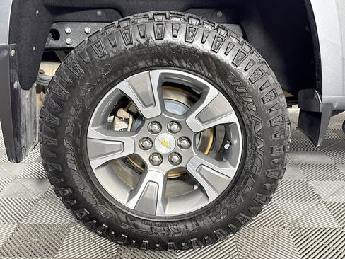 Used 2020 Chevrolet Colorado Z71 image 31