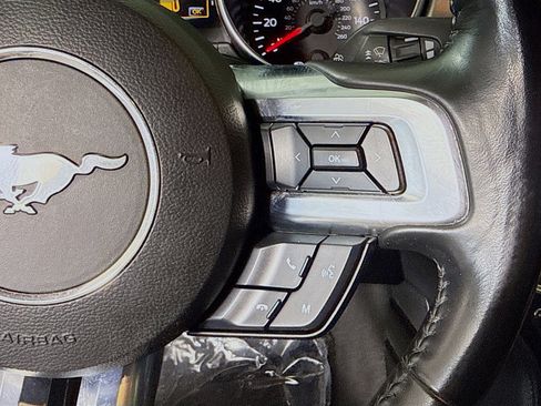 Used 2022 Ford Mustang Premium RWD image 15