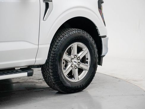 Used 2025 Ford F150 XLT w/ Equipment Group 301A Standard image 11