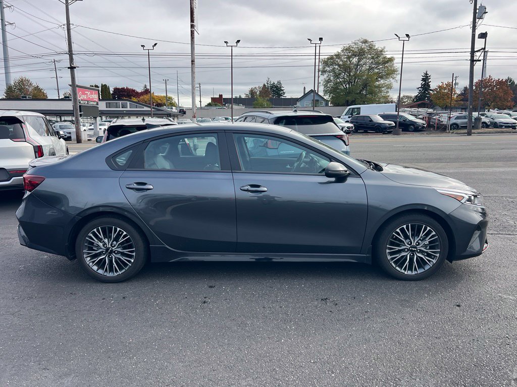 Used 2024 Kia Forte GT-Line w/ GT-Line Premium Package FWD image 4
