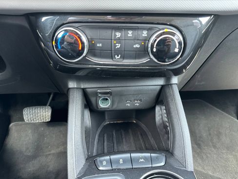 Used 2025 Chevrolet TrailBlazer LT FWD image 10