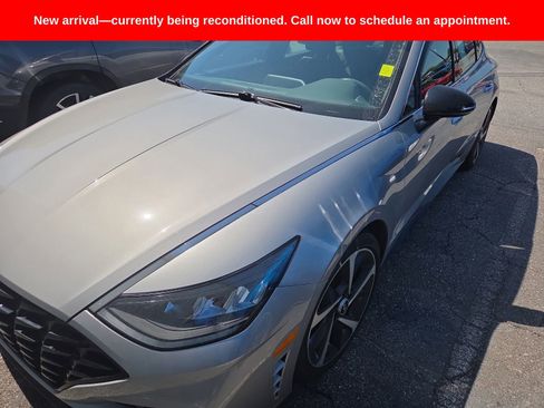 Used 2023 Hyundai Sonata SEL Plus FWD image 2