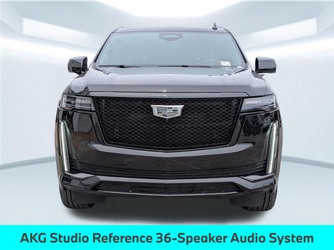 Used 2024 Cadillac Escalade ESV Sport Platinum w/ LPO, ONYX Package AWD/4WD image 11