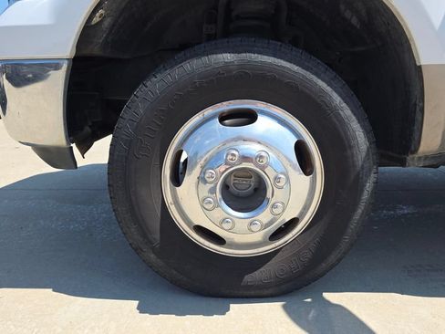 Used 2005 Ford F350 4x4 Crew Cab DRW Super Duty image 11