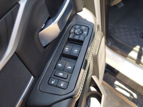 New 2025 RAM 2500 Big Horn AWD/4WD image 19