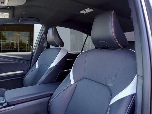 Certified 2025 Toyota Camry SE w/ Convenience Package FWD image 10