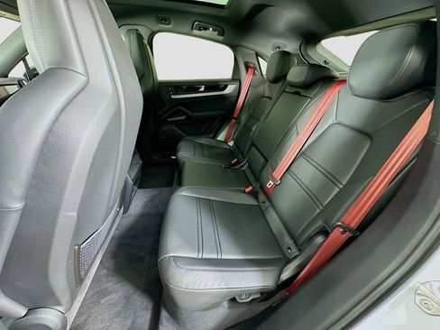 New 2026 Porsche Cayenne Coupe AWD/4WD image 24