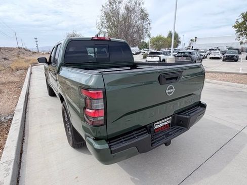 Certified 2024 Nissan Frontier SL w/ Technology Package RWD image 6