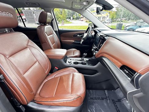 Used 2018 Chevrolet Traverse High Country image 44