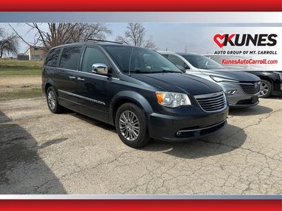 Used 2014 Chrysler Town & Country Touring-L w/ Driver Convenience Group