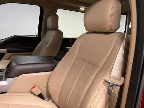 Used 2019 Ford F150 Lariat w/ Equipment Group 502A Luxury AWD/4WD image 22