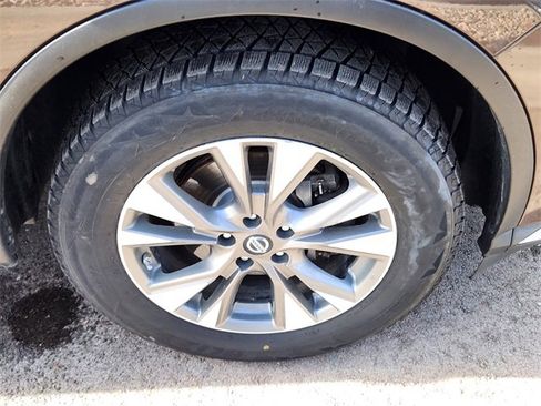 Used 2018 Nissan Murano S image 14