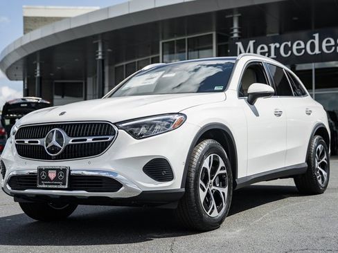 New 2026 Mercedes-Benz GLC 350e 4MATIC image 3