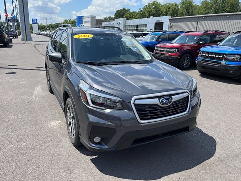 Used 2021 Subaru Forester Premium w/ Popular Package #1 AWD/4WD image 2