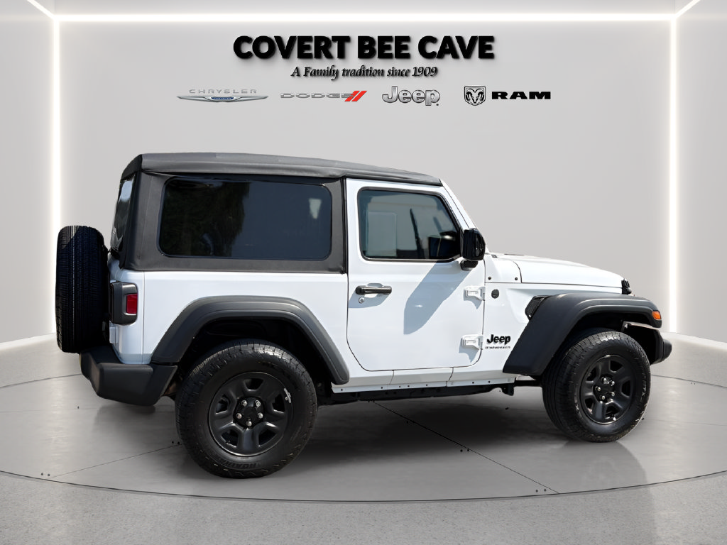 Used 2025 Jeep Wrangler Sport AWD/4WD image 12