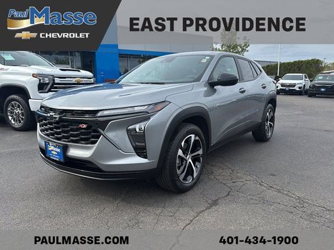 Certified 2024 Chevrolet Trax RS FWD image 1