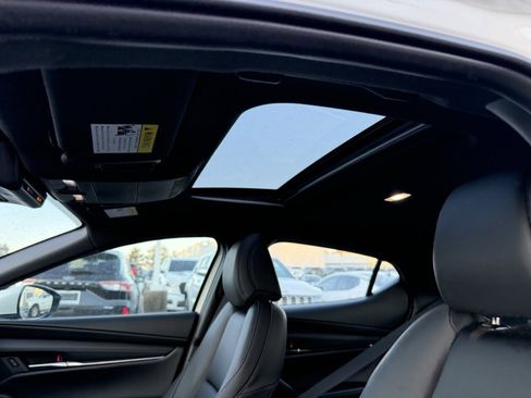 Used 2024 MAZDA MAZDA3 s image 8