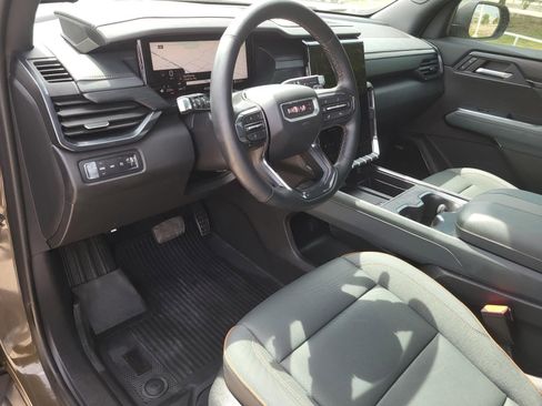 Used 2024 GMC Acadia AT4 w/ Luxury Package AWD/4WD image 28