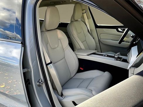 New 2026 Volvo XC60 B5 Ultra w/ Protection Package Premier image 10