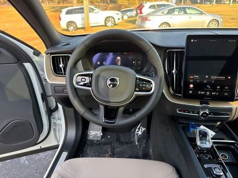 Used 2026 Volvo XC60 B5 Plus w/ Protection Package Premier image 18