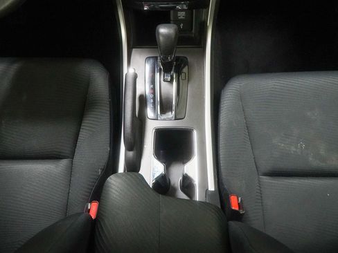 Used 2015 Honda Accord LX image 27