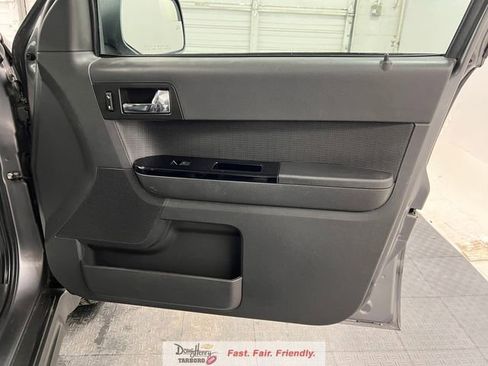 Used 2011 Ford Escape Limited w/ 302A Rapid Spec Order Code FWD image 39