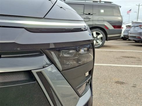 Certified 2025 Hyundai Sonata SE image 9