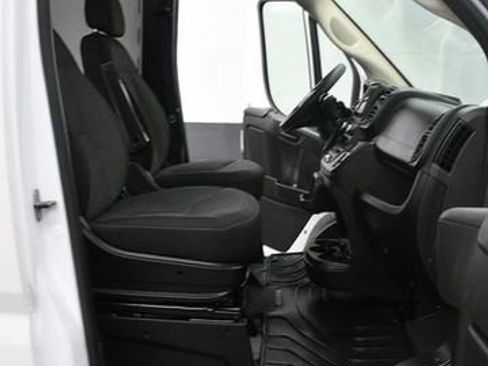 Used 2025 RAM ProMaster 2500 w/ Convenience Group image 10