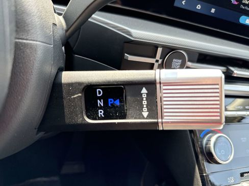 New 2026 Hyundai Santa Fe SE image 22